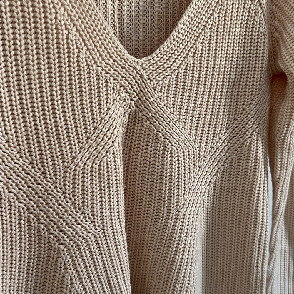 Zara Soft Pink V-Neck Sweater - Picture 3 of 5